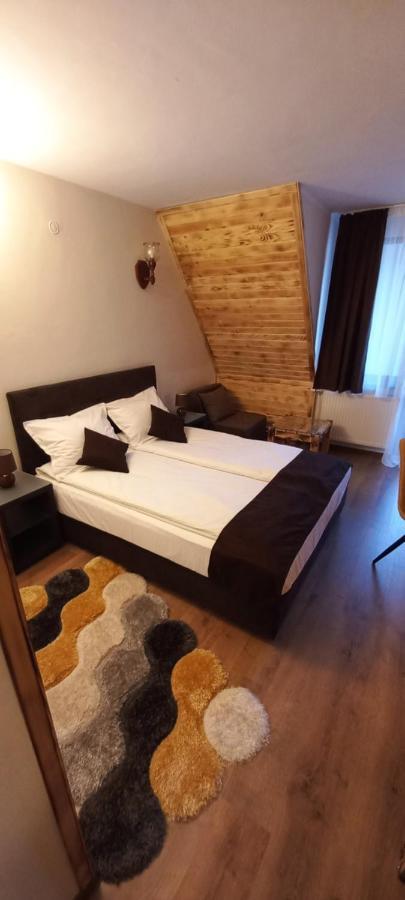 Nicole Hotel & Restaurant Samokov Exteriér fotografie